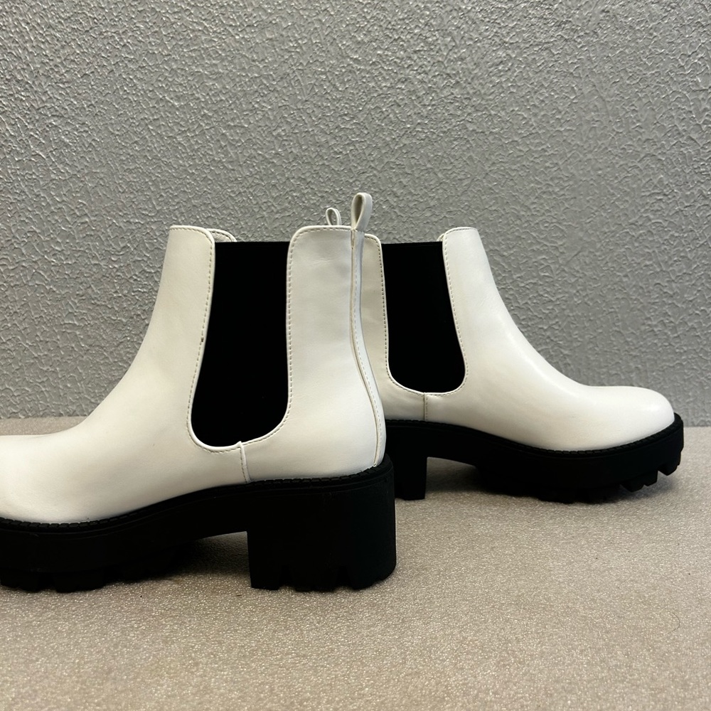 NEW urban outfitters boots